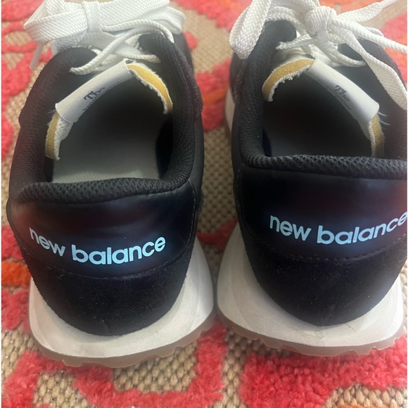 COPY - New balance 237’s size 8.5 - Picture 3 of 4